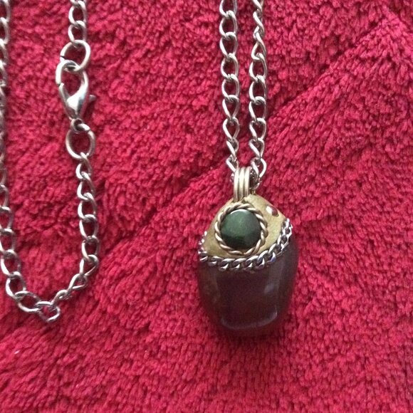 Vintage Carnelian & Green Labradorite Gemstone Pendant - Picture 2 of 3